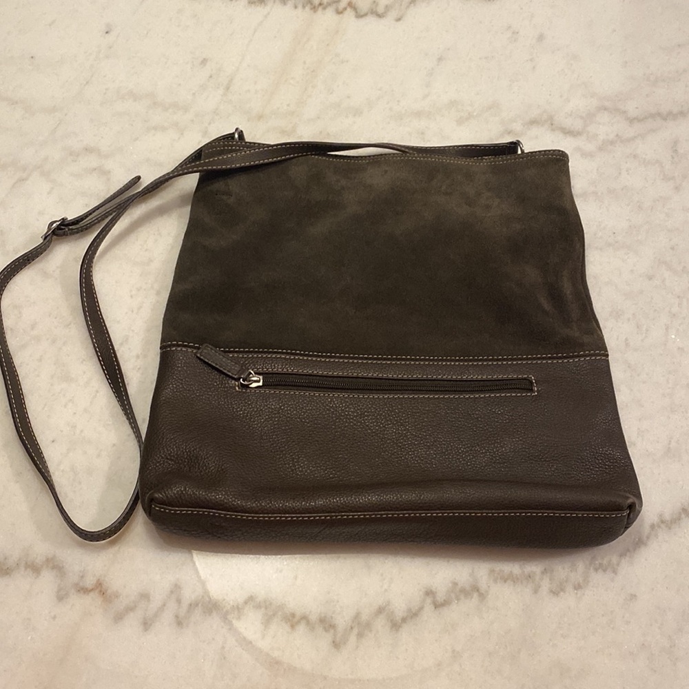 Beautiful Levenger leather and suede crossbody bag